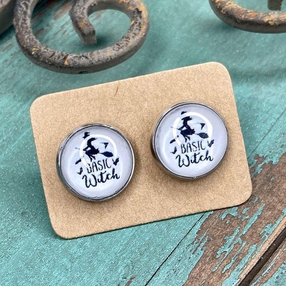 BASIC WITCH Cabochon Stud Graphic Earrings - Picture 4 of 4